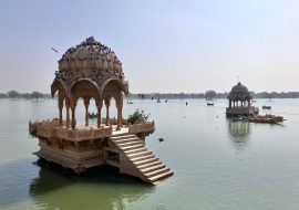 Terrassen auf dem Wasser in Jaisalmer