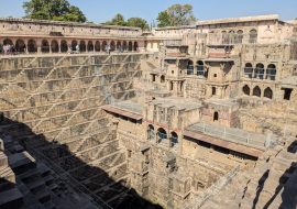 Chand Baori die Treppenwand